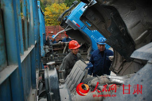 深秋送健康，體檢進(jìn)一線——?jiǎng)㈦姀S開展生產(chǎn)用車駕駛員專項(xiàng)健康體檢活動(dòng)